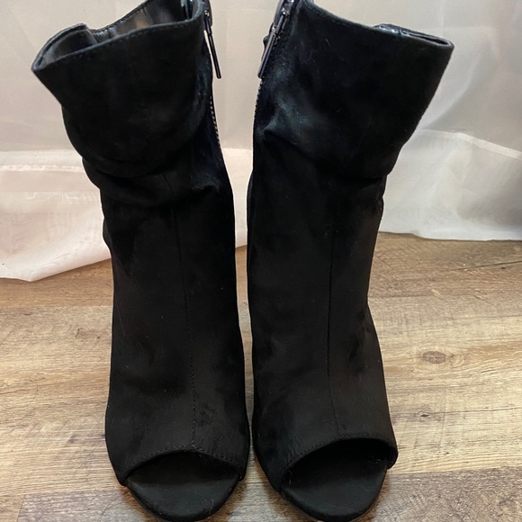 New York and Company Booties - Picture 3 of 5